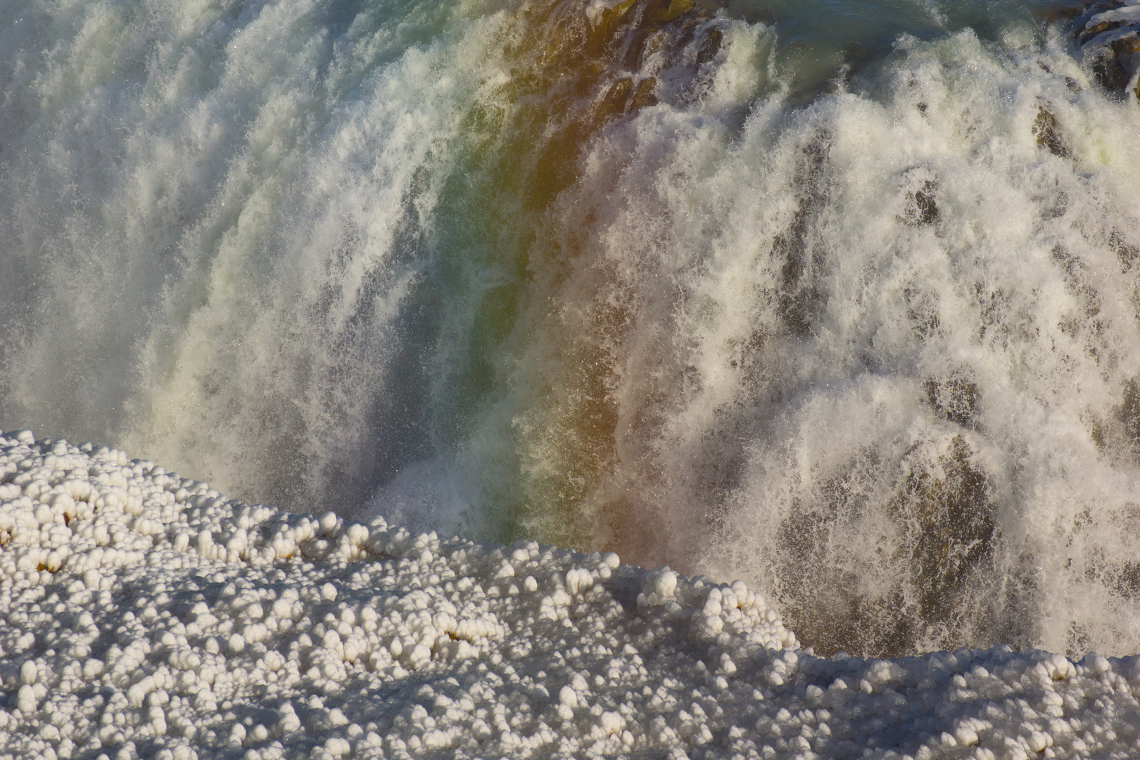 Wasser - als Eis und im Regenbogen