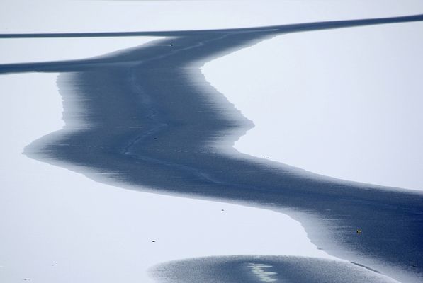 Wasser auf Eisfläche