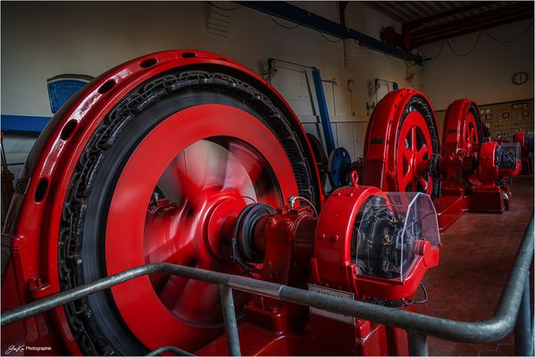 Wasser erzeugt Elektrizität