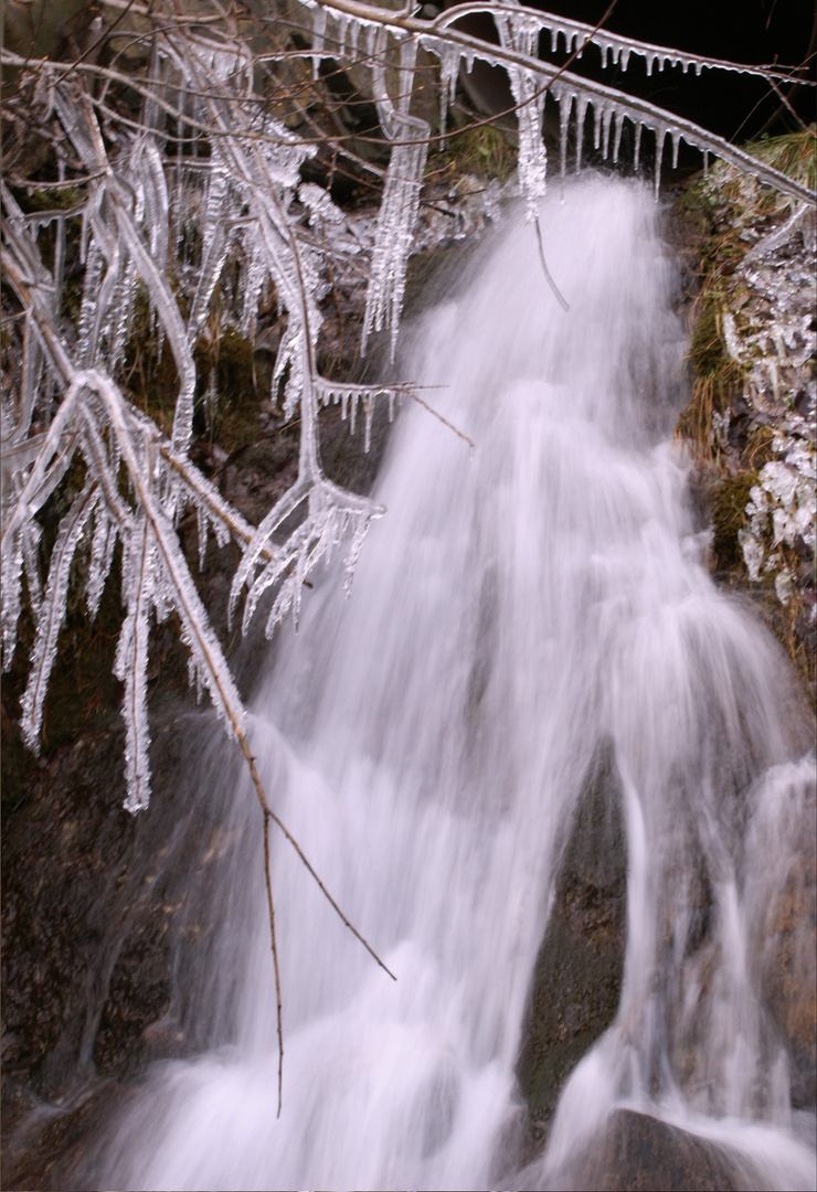 Wasser gegen Eis... und der Gewinner ist.....