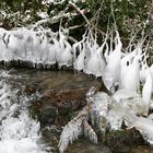 Wasser in zwei verschiedenen Aggregatzuständen