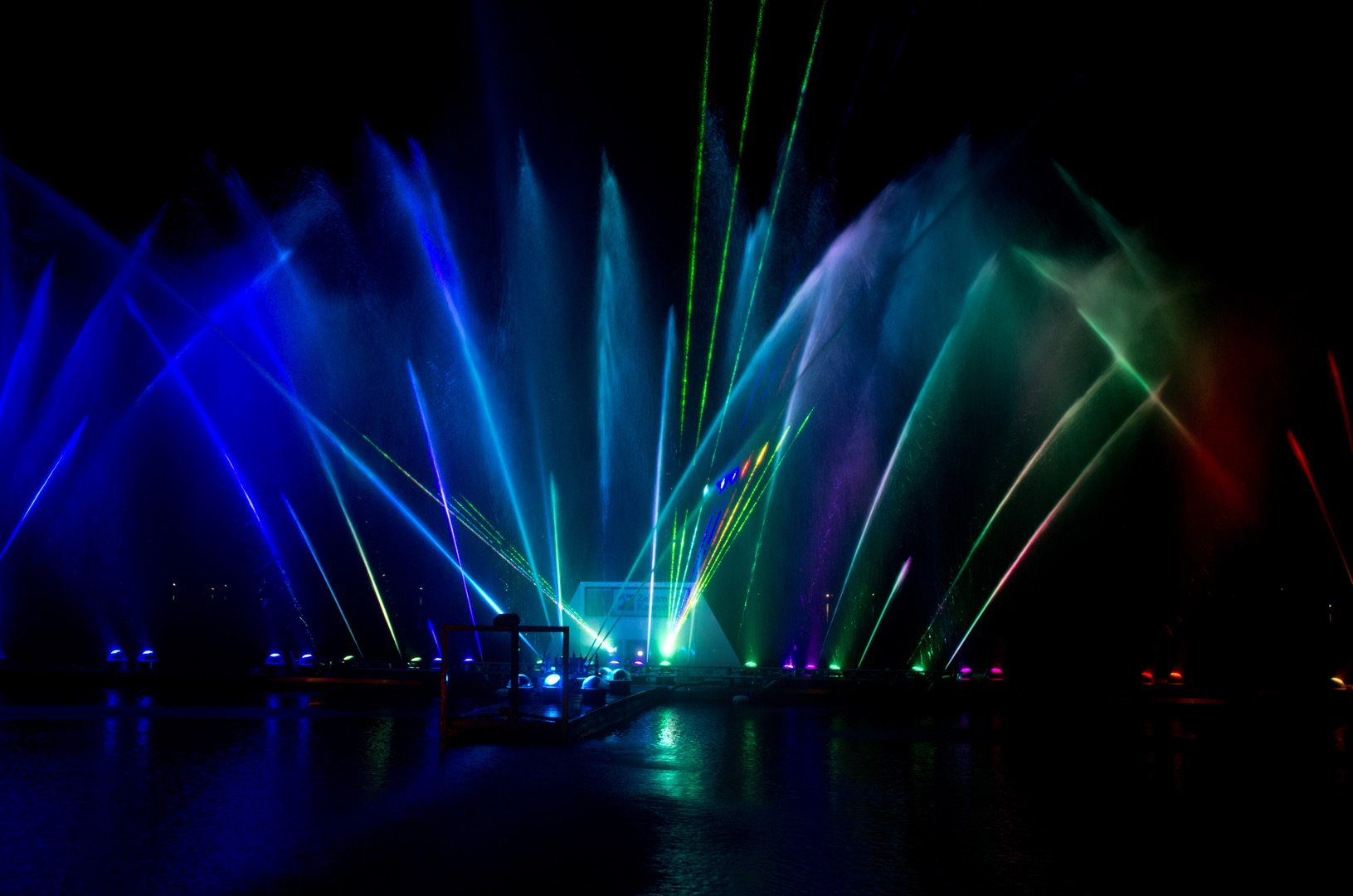 Wasser-Laser-Musik-Show