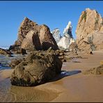 Wasser, Sand und Felsen