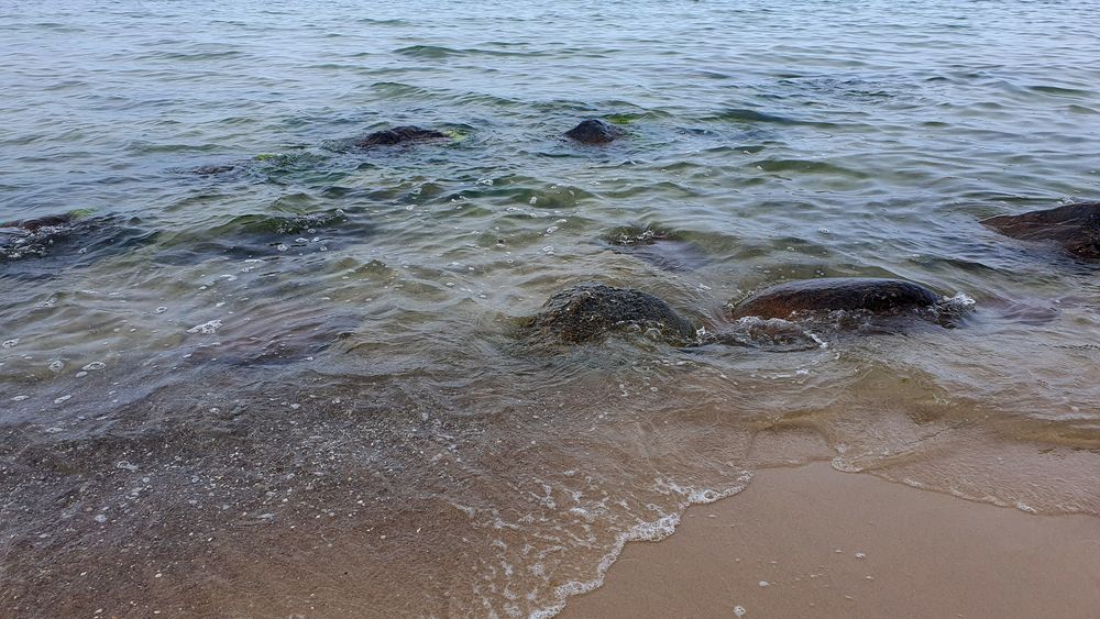 Wasser-Steine-Sand