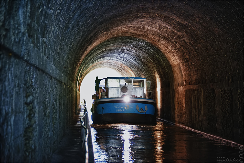 Wasser-Tunnel