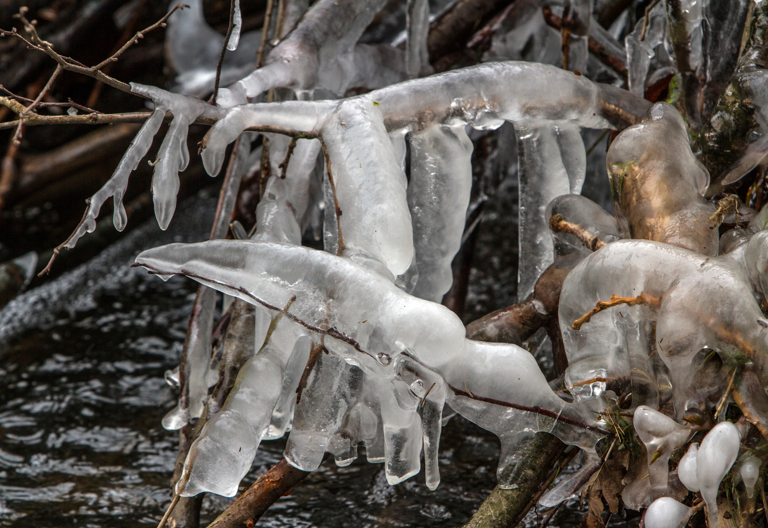 Wasser und Eis