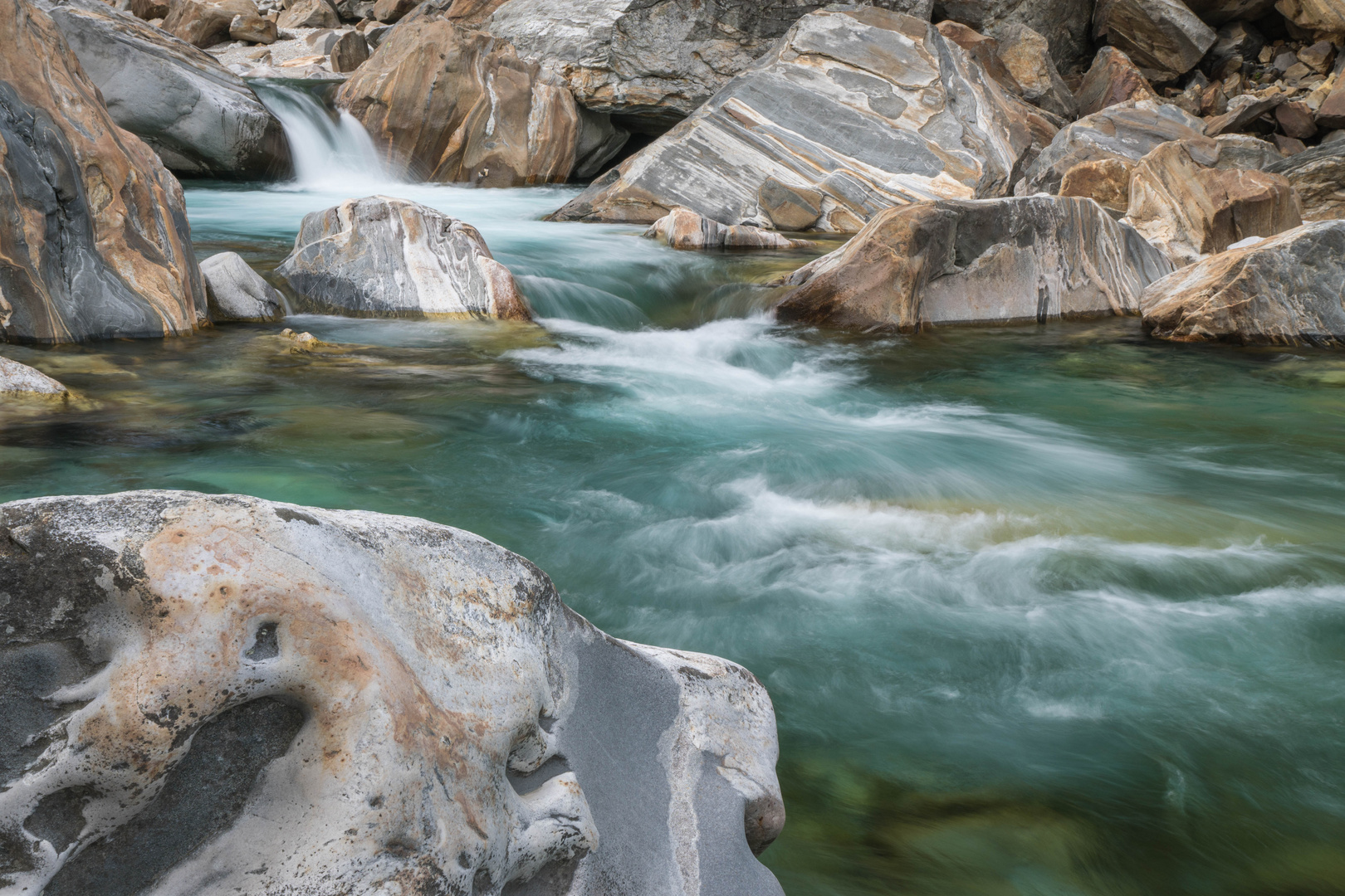 Wasser und Stein