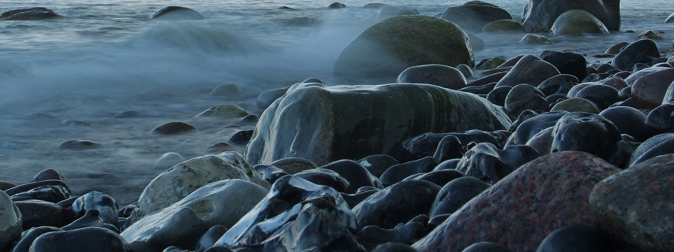 Wasser und Steine