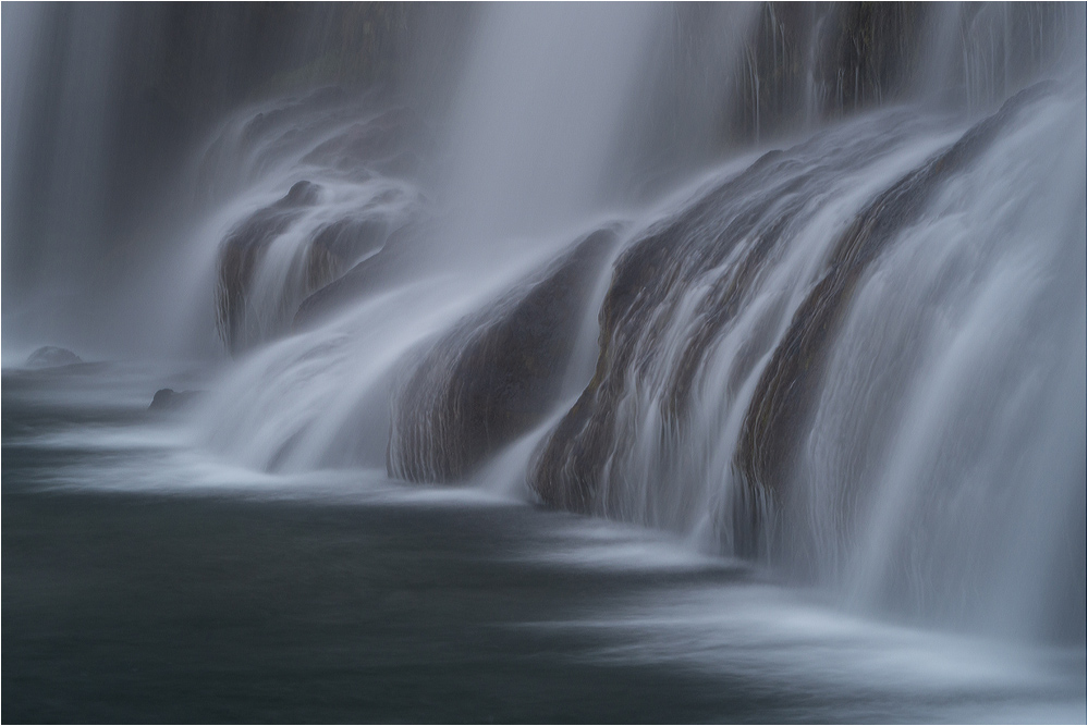 Wasser verliert seine Kraft... by Manfred Bartels 