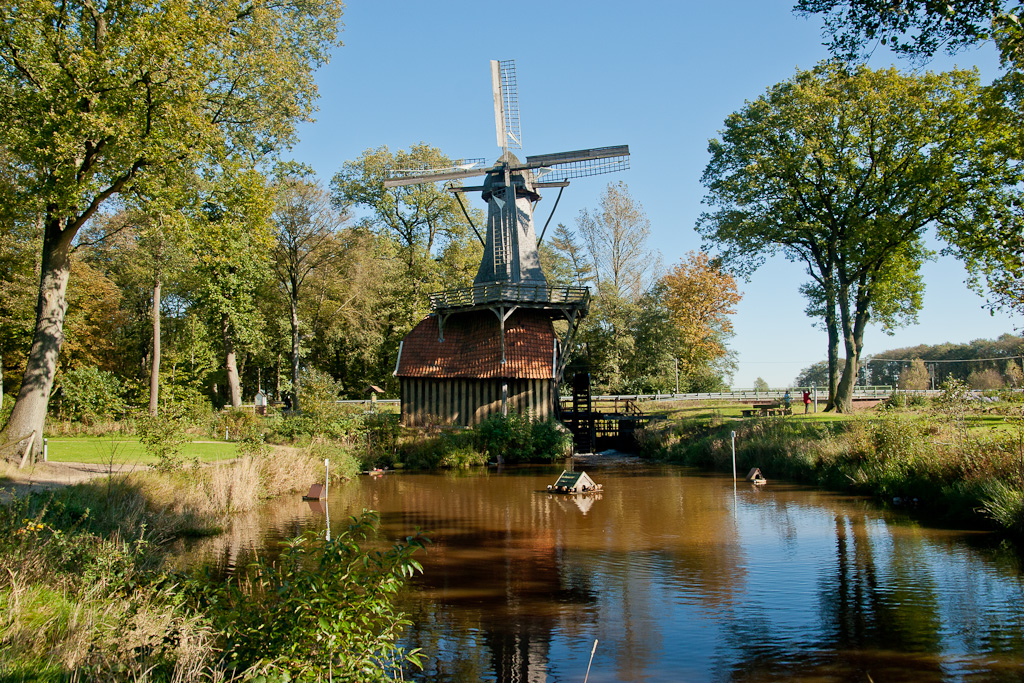 Wasser- Windmühle