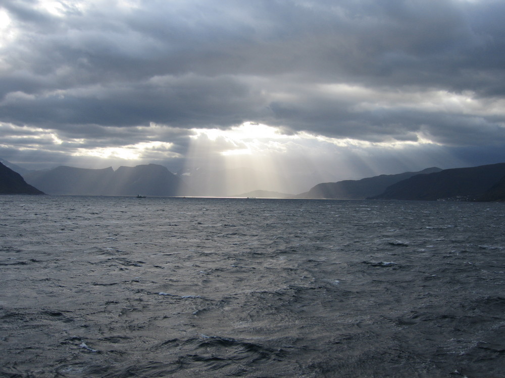 Wasser-Wolken-Licht