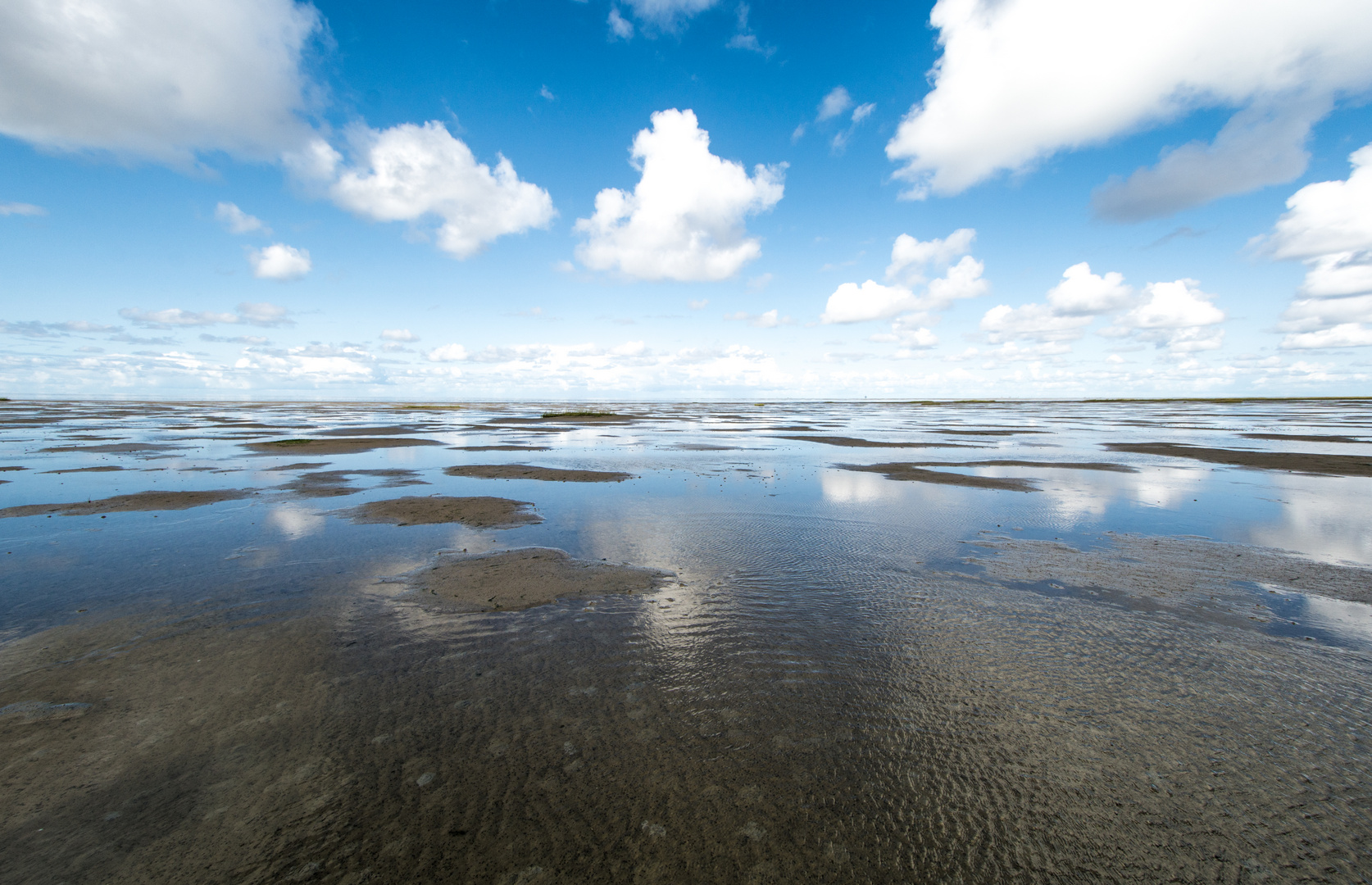 Wasser Wolken Watt Weite