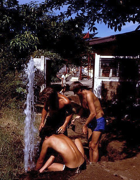 Wasseranschluss für die Druckerei "Los Muchachos"