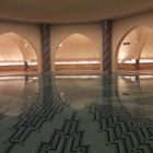 Wasserbecken im Hamam der Moschee Hassan II. in Casablanca