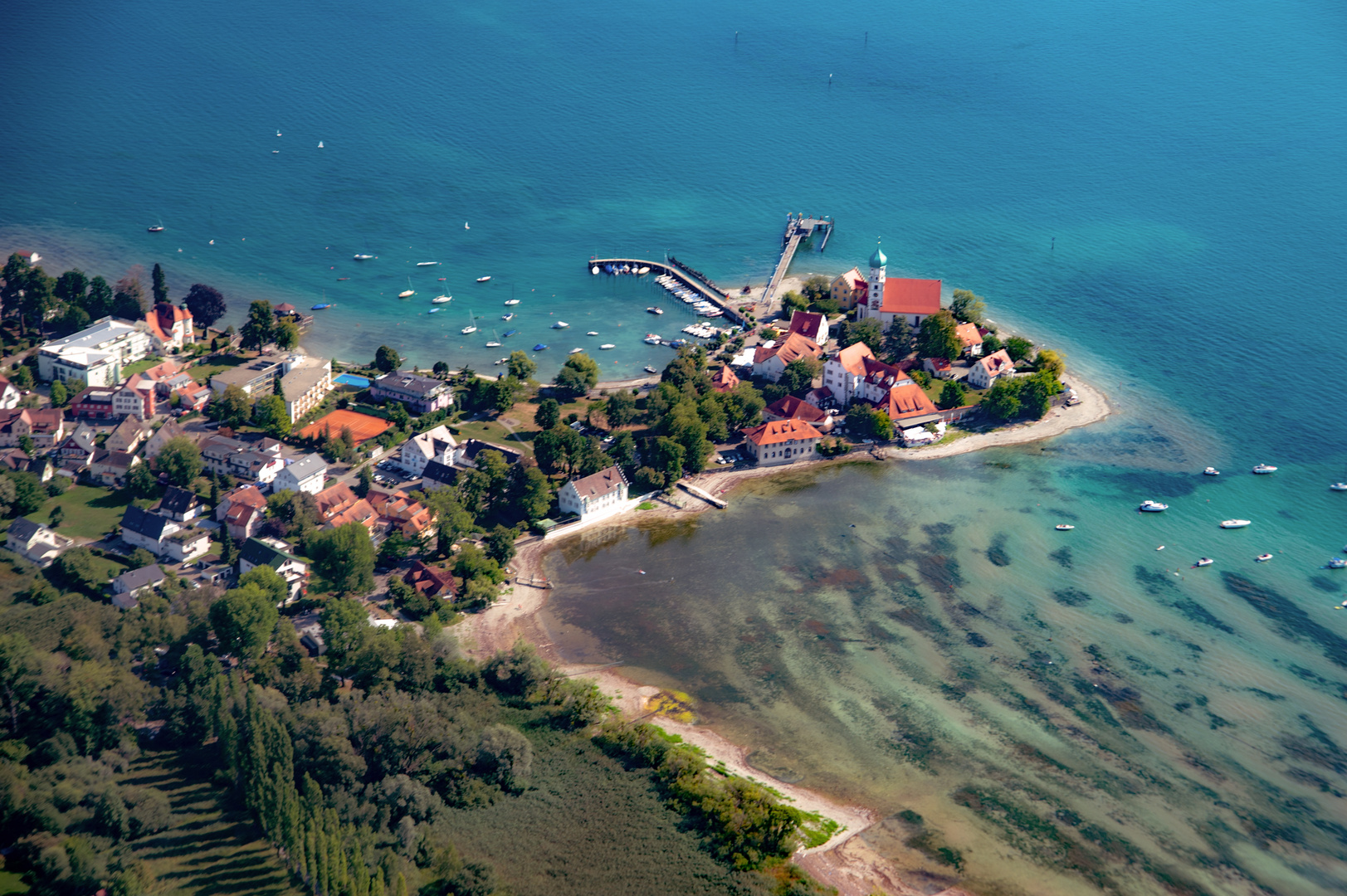 Wasserburg am Bodensee as aerial view photo & image | fotos, world