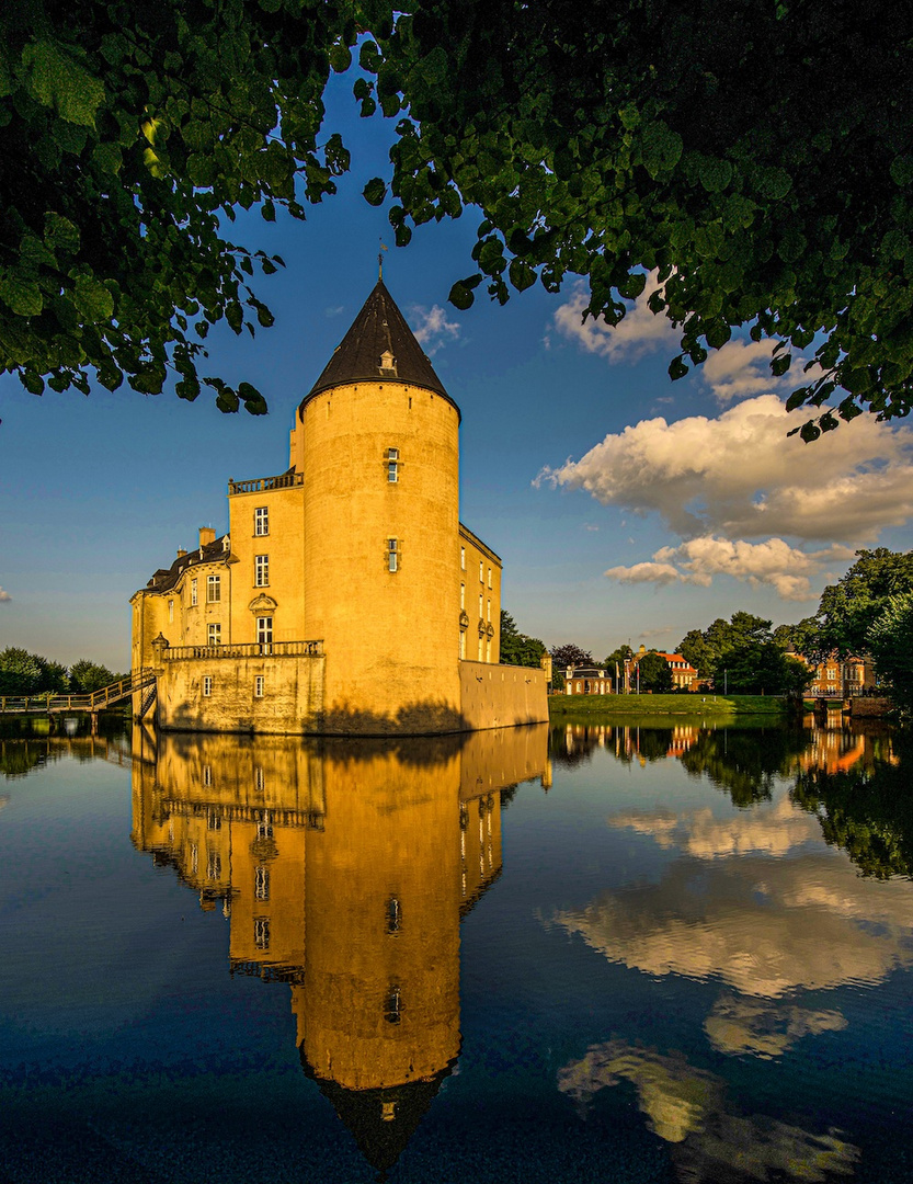 Wasserburg Gemen im Abendlicht (3)