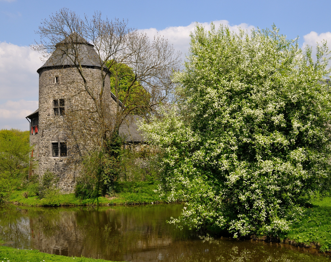 Wasserburg "Haus zum Haus", Ratingen