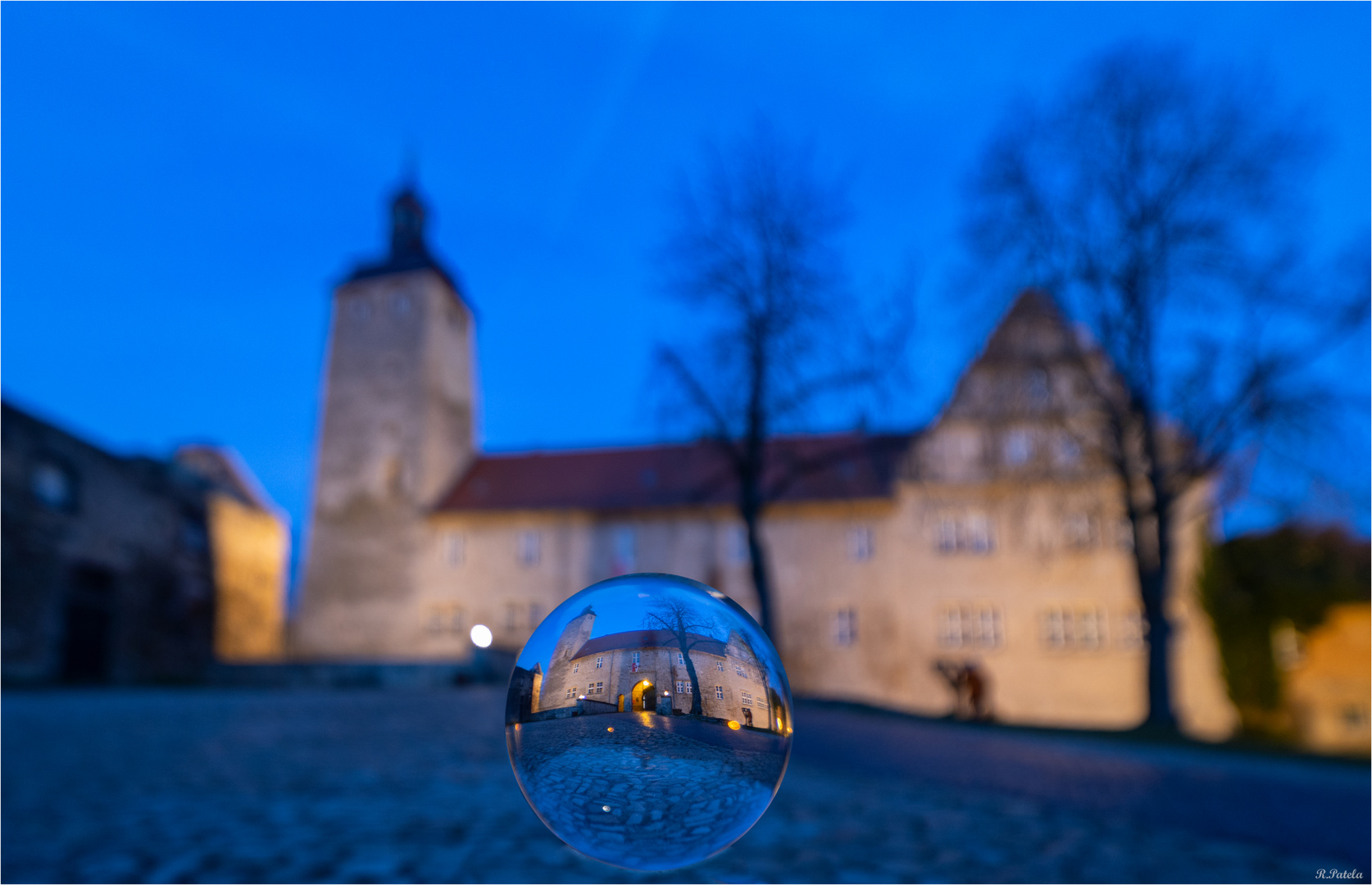 Wasserburg in der Glaskugel