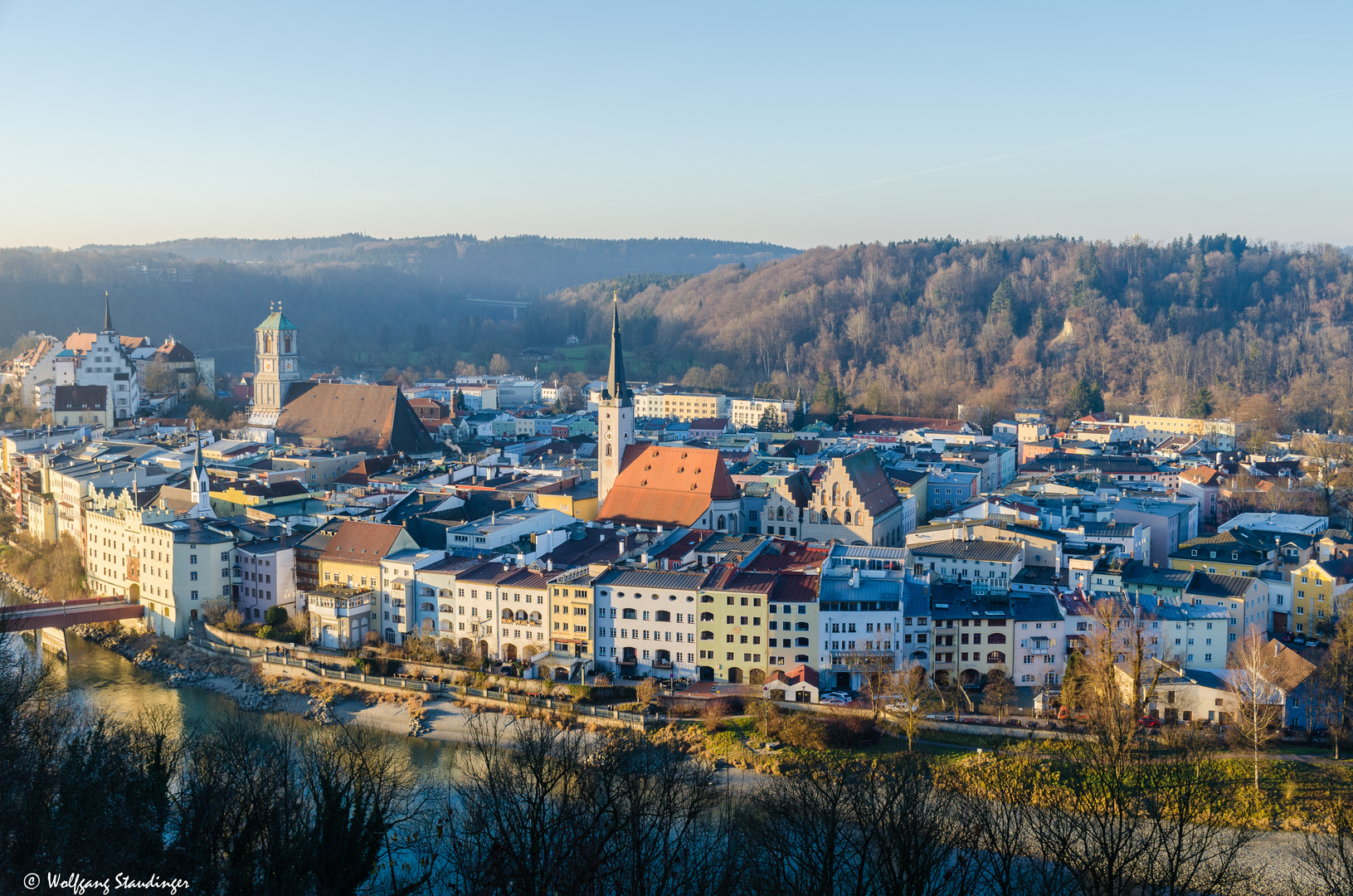 Wasserburg in der Nachmittagssonne