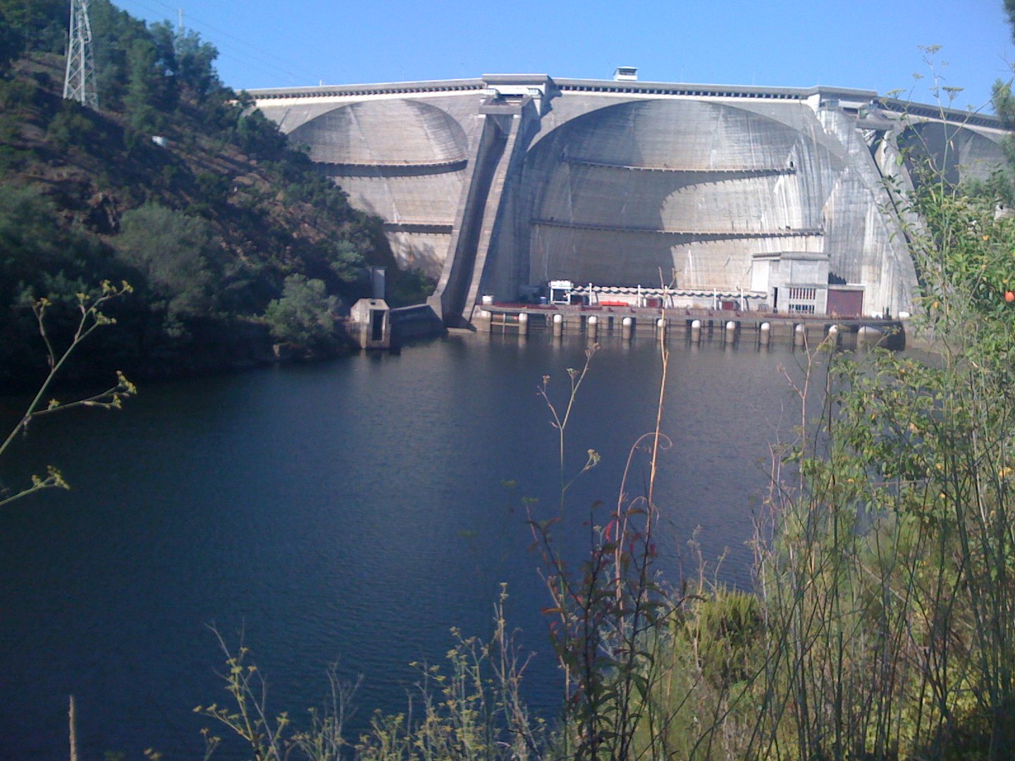 Wasserdamm in Portugal