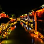 Wasserdorf Wuzhen bei Nacht