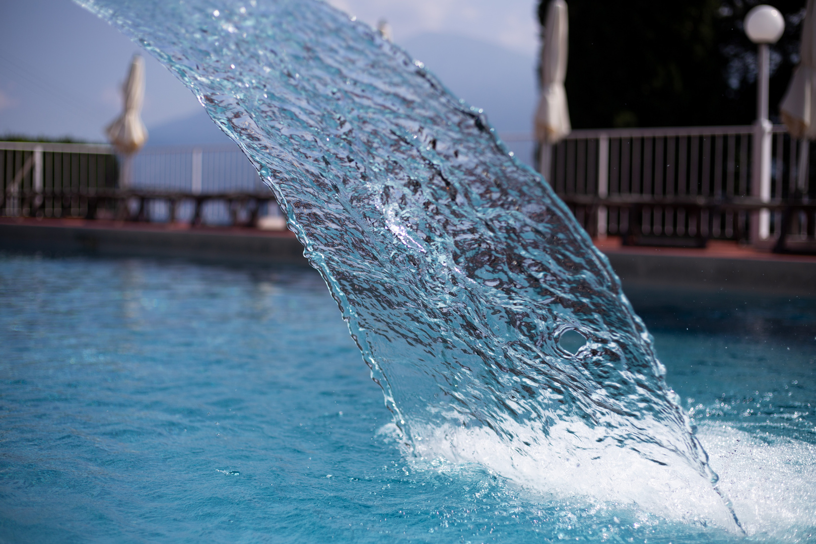 Wasserdusche am Pool