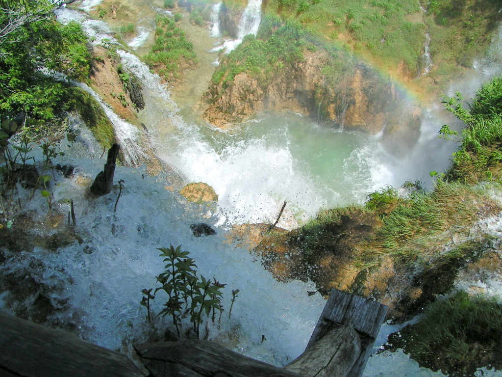 Wasserfälle bei den Plitvicerseen ( Kroatien )