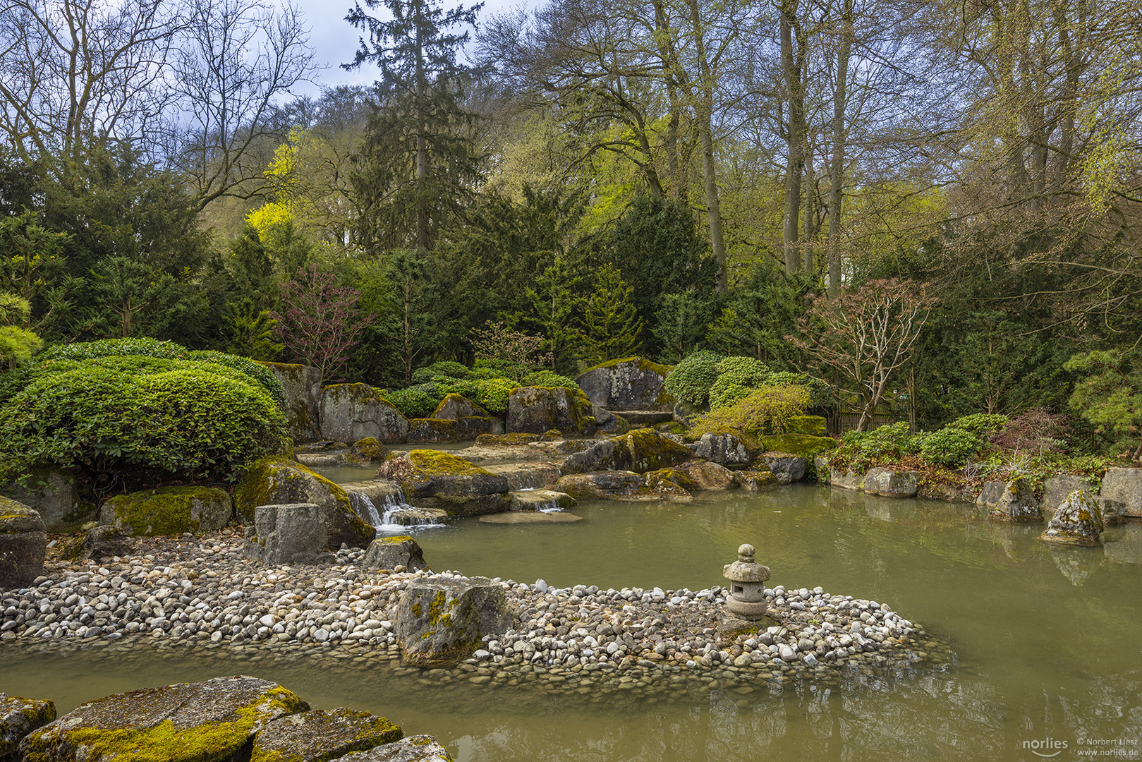 Wasserfälle im Japangarten