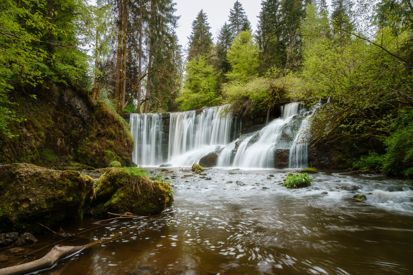 Wasserfälle im morgendlichem Licht