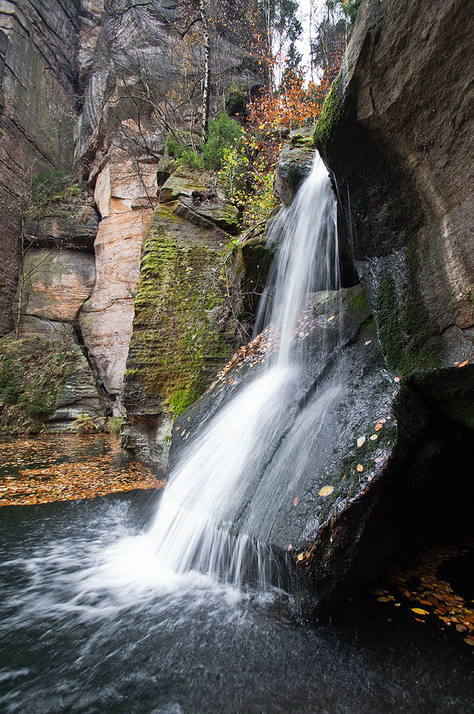 Wasserfall am Gelobtbach, Grenzbach zu Tschechien Foto ...