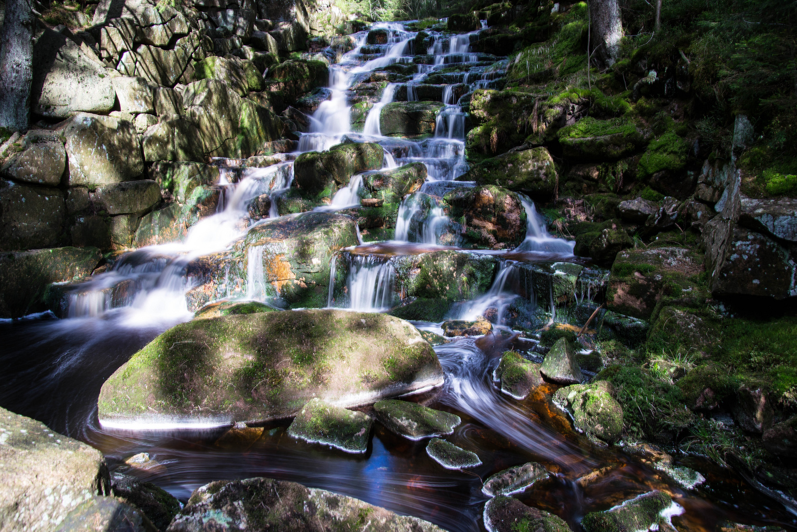 Wasserfall am Oderteich im Harz