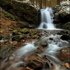 Wasserfall am Schilfwasser -III-