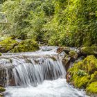 Wasserfall am Wegesrand