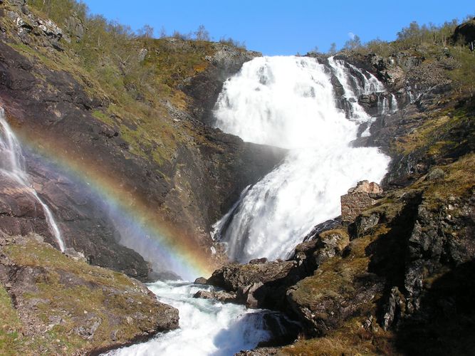 Wasserfall an der Flambahn (Norwegen)