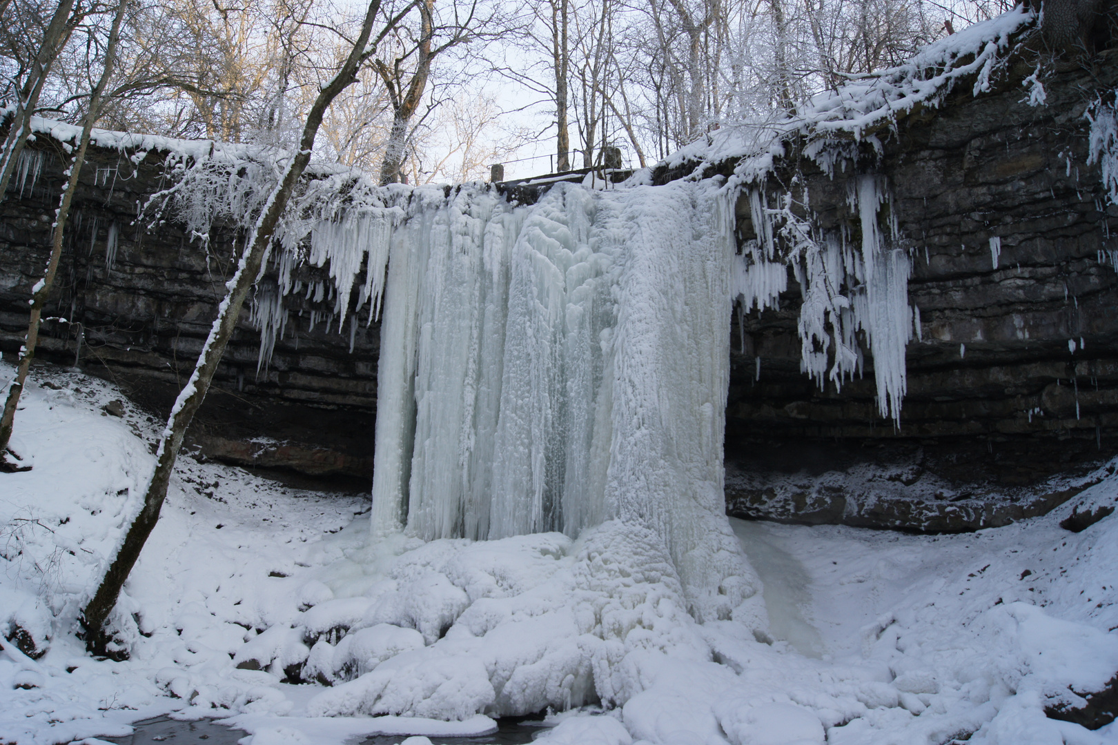 Wasserfall Aubach im Winter