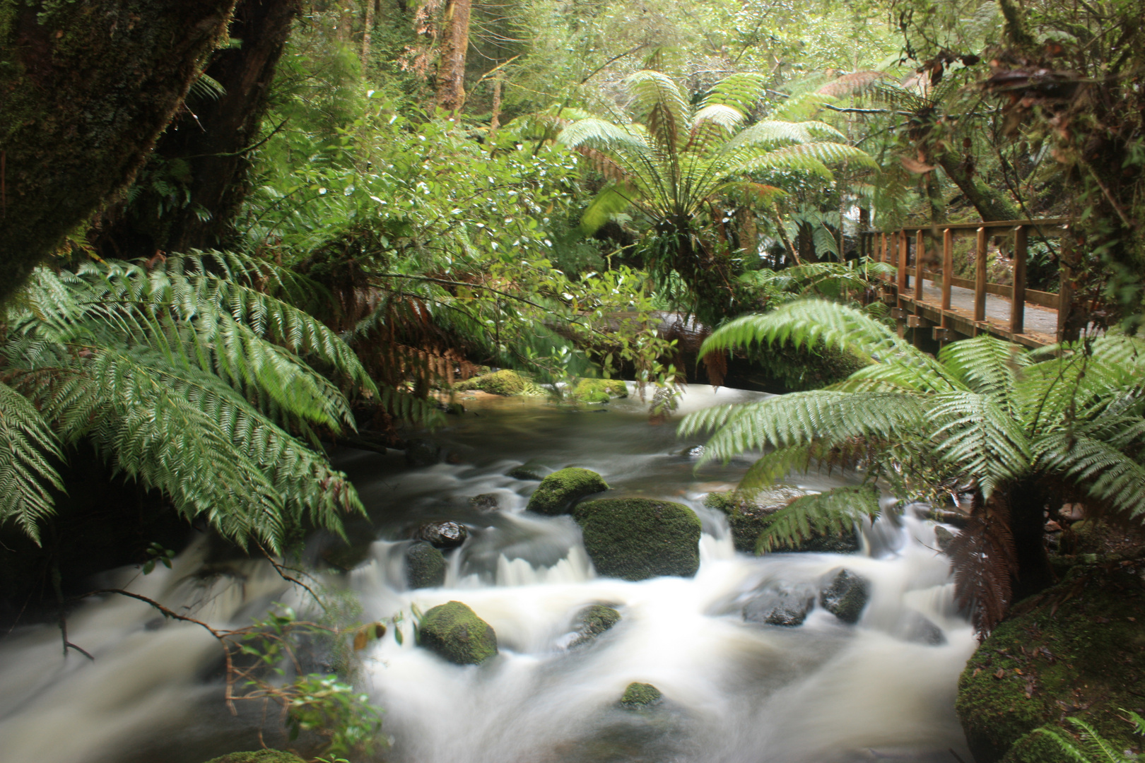 Wasserfall Australien Farbe 