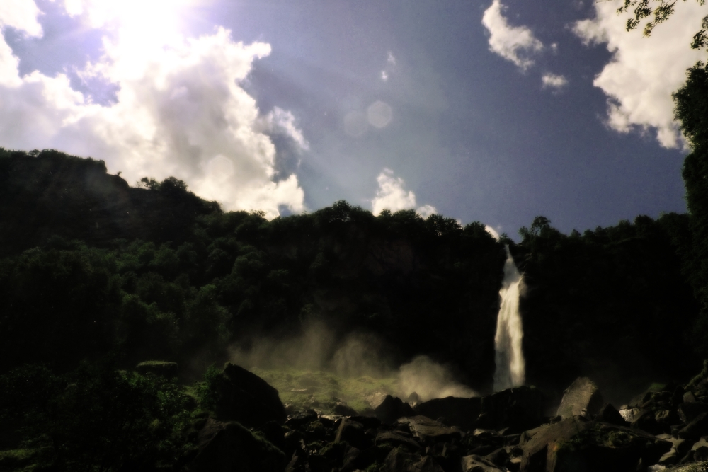 Wasserfall bei Foroglio im Bavonatal (Tessin)