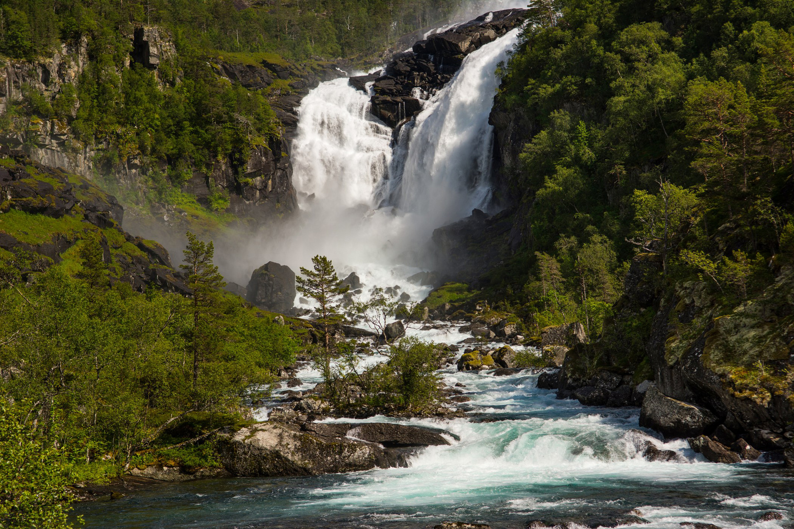 Wasserfall bei Kinsarvik