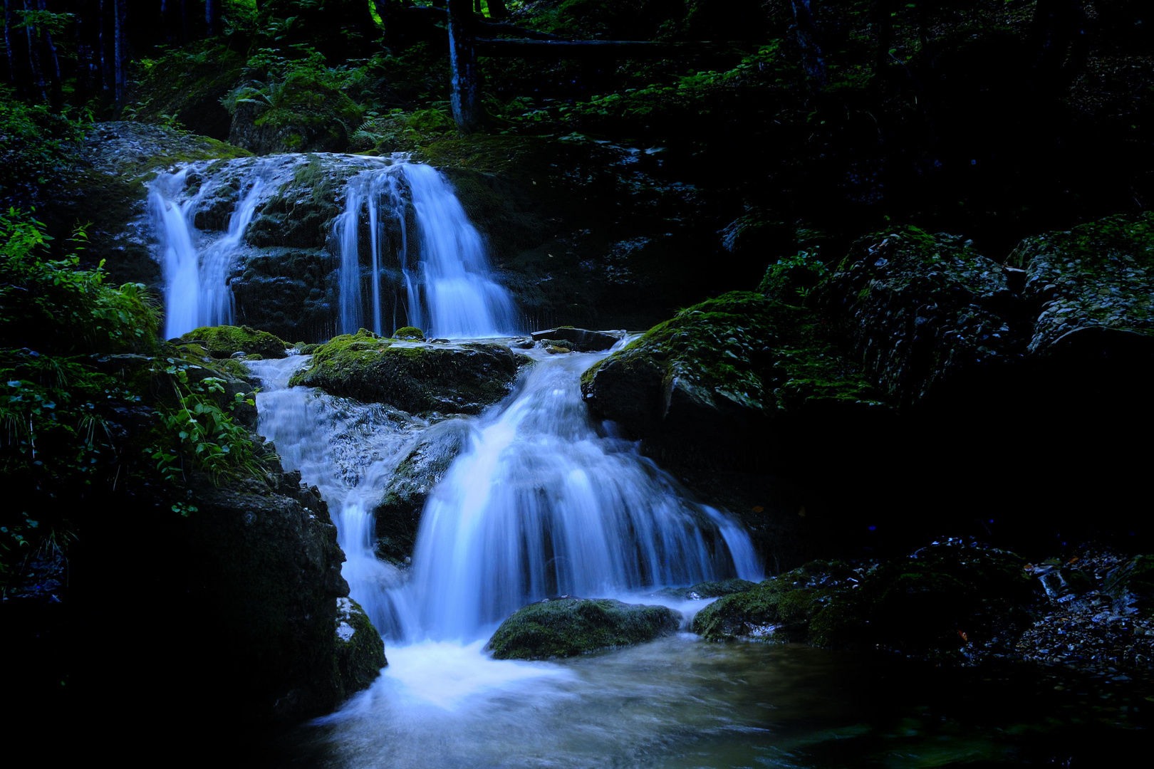 Wasserfall beim Chüemettler 01