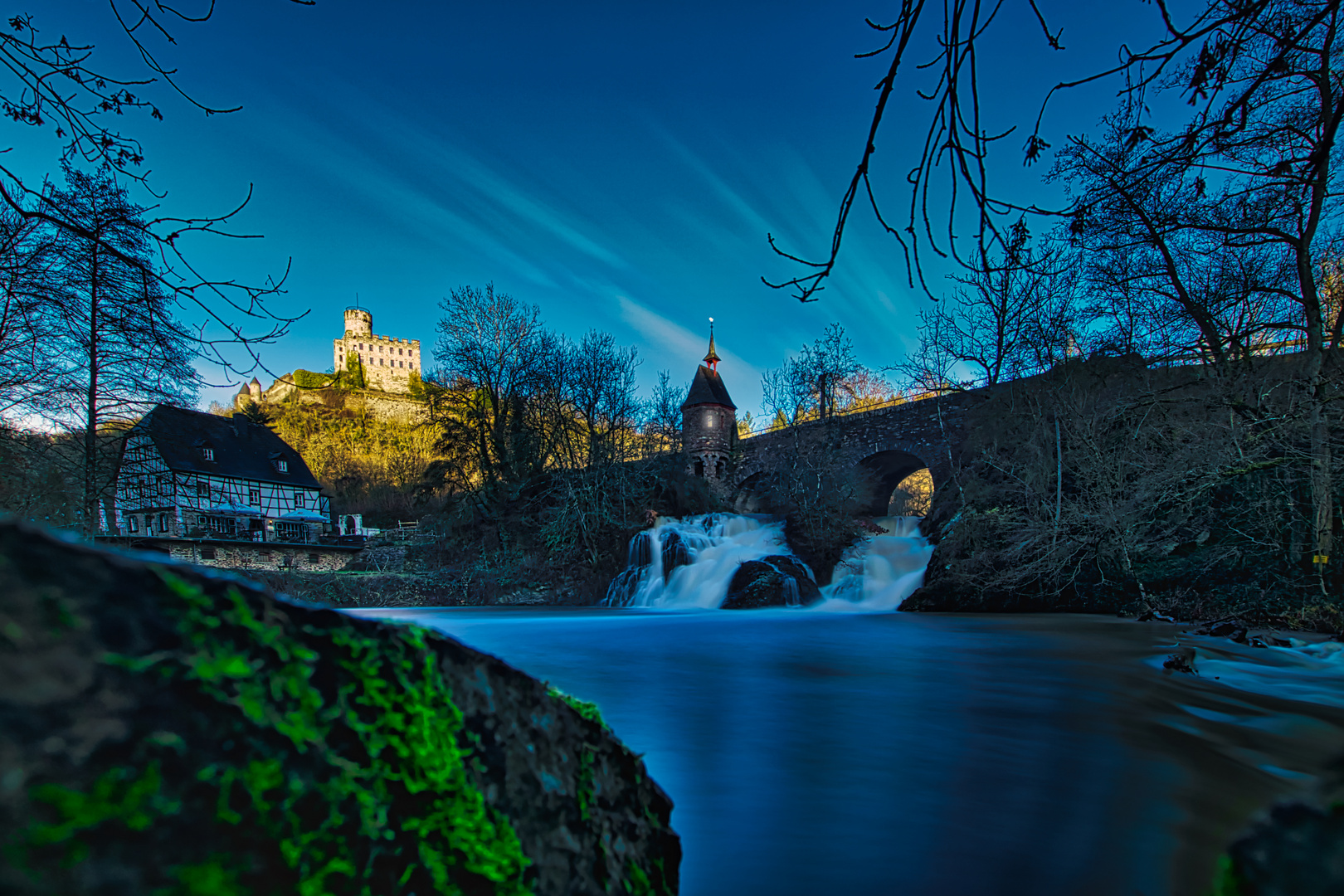 Wasserfall Burg Pyrmont  Weihnachten 2020