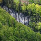 Wasserfall grün gerahmt