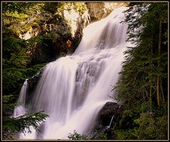 Wasserfall im Abendlicht