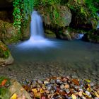 Wasserfall im Herbst 