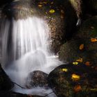 Wasserfall im Herbst