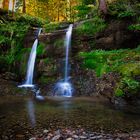 Wasserfall im Herbstwald 5