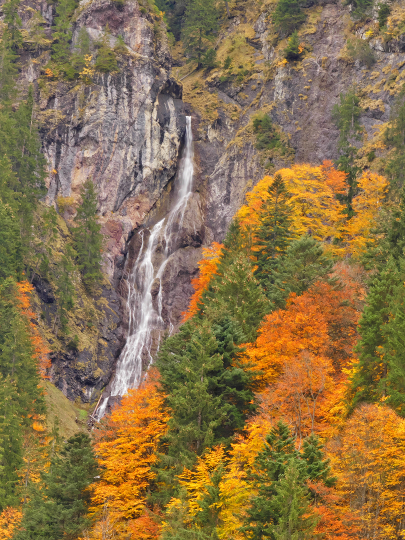 Wasserfall im Hintersteiner Tal