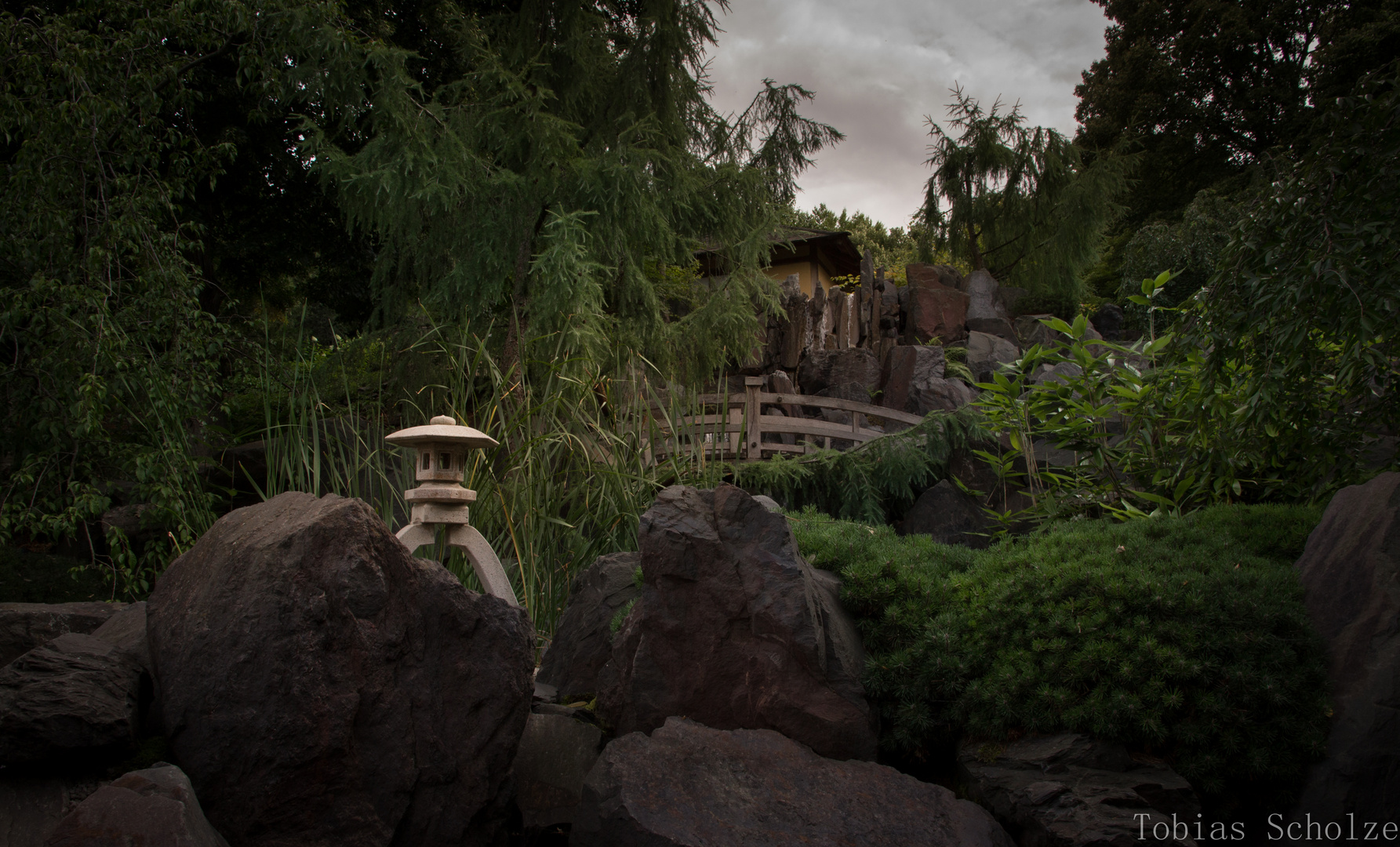 Wasserfall im Japanischen Garten im egapark