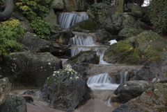 Wasserfall im Japanischen Garten in Bonn