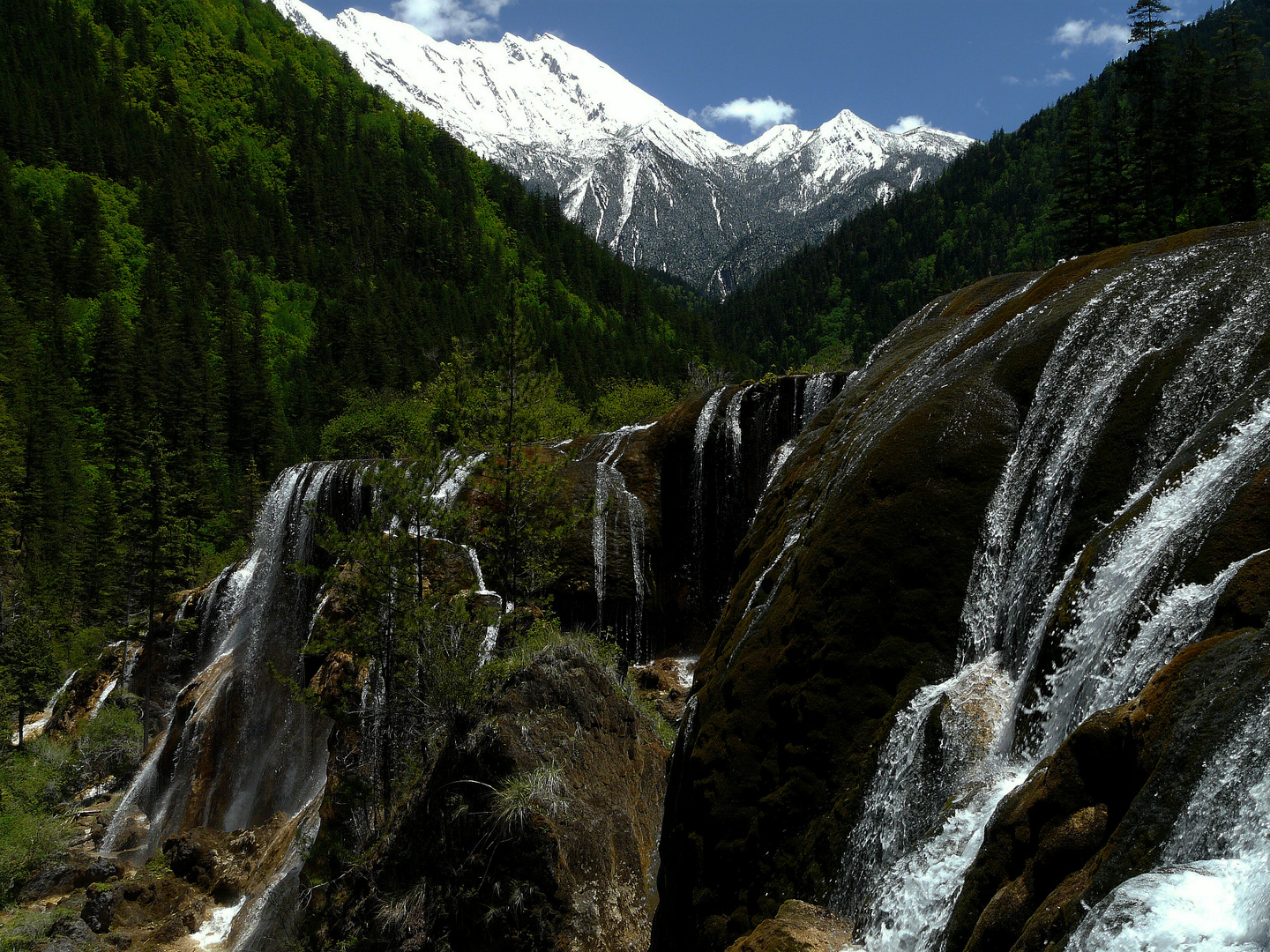 Wasserfall im Jiuzhaigou-Nationalpark.