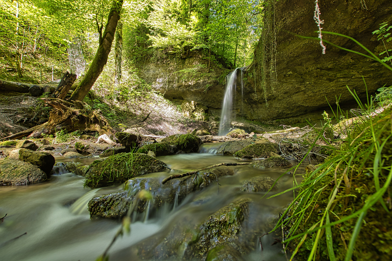 Wasserfall im Märchenwald